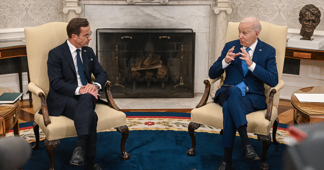"Biden Expresses Full Support for Sweden's NATO Bid in Meeting with Prime Minister"