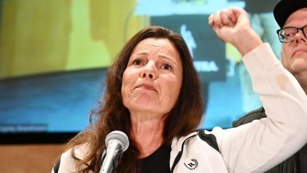 "Actors and Studios Clash Over AI in SAG-AFTRA Negotiations"