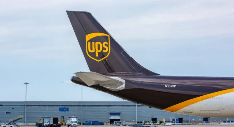 UPS Prepares for Q4 Earnings Amid Mixed Volume Trends