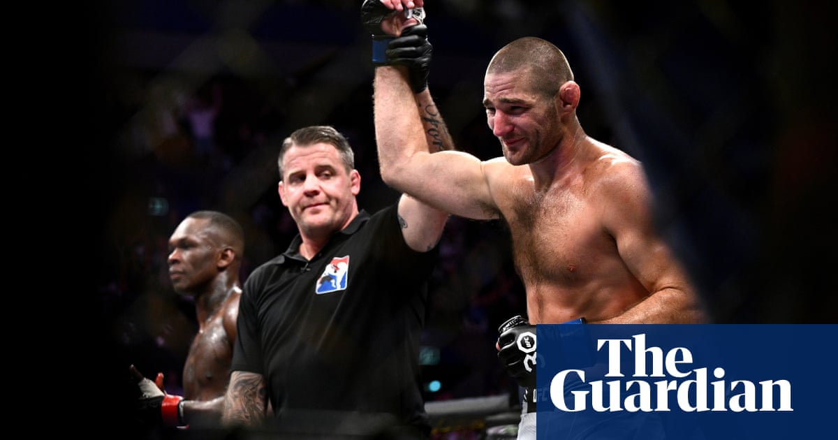 "Sean Strickland Shocks Israel Adesanya, Claims UFC Middleweight Title in Upset"