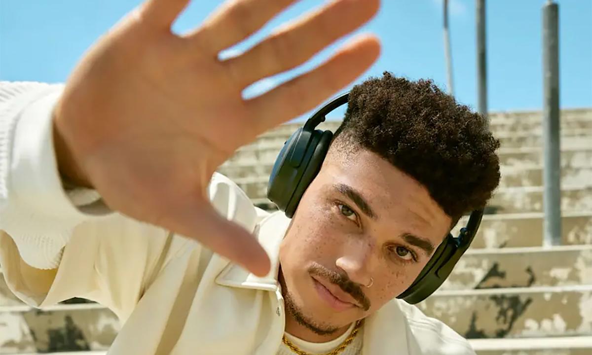 Featured image for Best Buy Offers Record-Low Prices on Bose QuietComfort Headphones and Earbuds for Black Friday