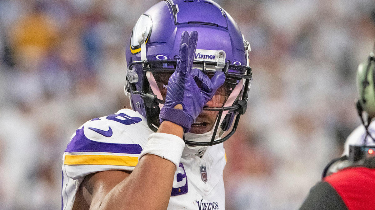 "Justin Jefferson Signs Record $140M Deal with Vikings"