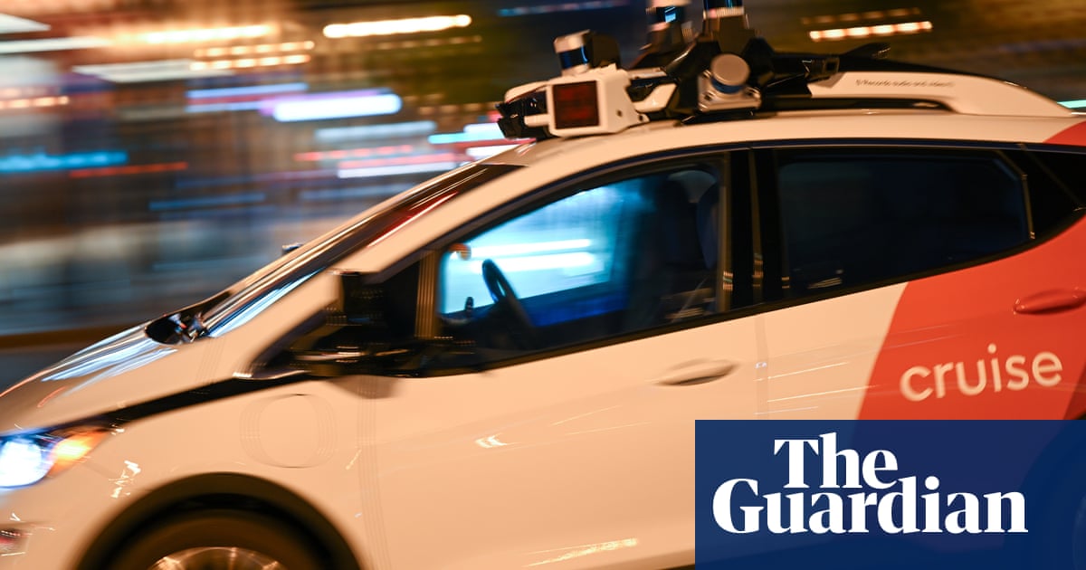 Featured image for California Suspends Cruise's Driverless Cars Amid Safety Concerns