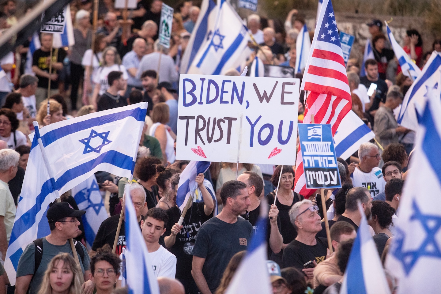 "Biden's Gaza Ceasefire Plan Pressures Netanyahu Amid Political Turmoil"
