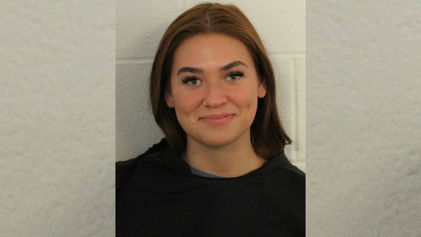 Featured image for Salad-Making Burglar Causes $500 in Restaurant Damage