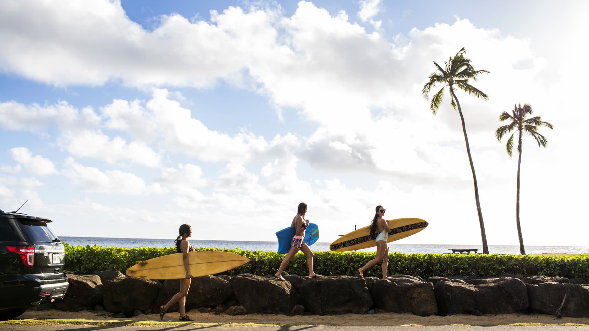 Featured image for "Average American's Annual Household Bills Reach $25,000: State-by-State Comparison"