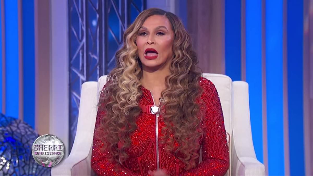 Featured image for Tina Knowles Reveals Beyoncé's "Mean" Side During Quick Costume Changes