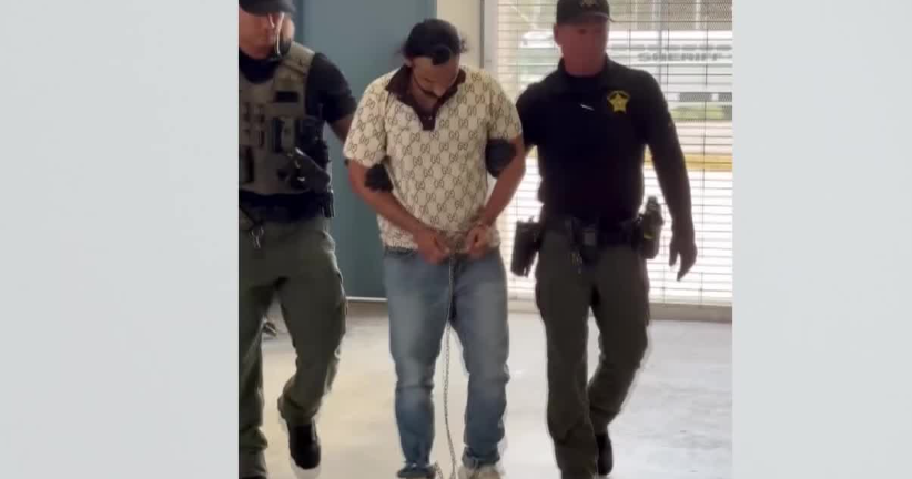 Featured image for US suspends new visas for commercial truck drivers amid Florida crash controversy