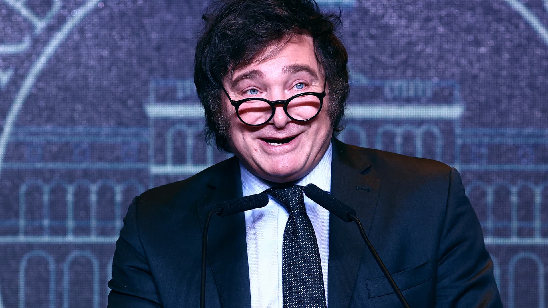 Featured image for "Javier Milei's Victory in Argentina Paves the Way for a Dollarized Economy"