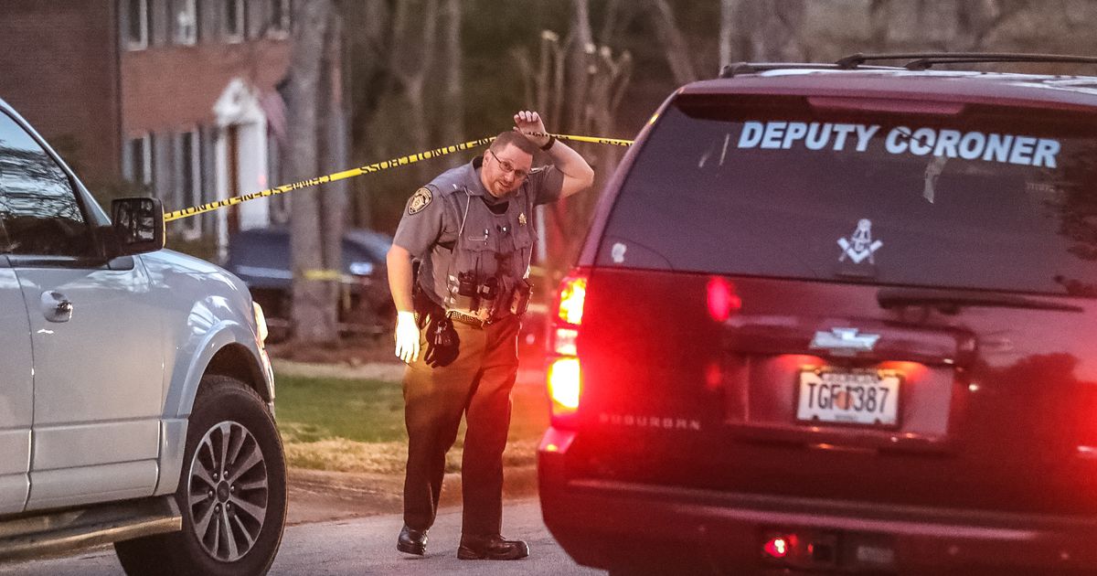 Triple shooting leaves three dead in Rockdale County home.