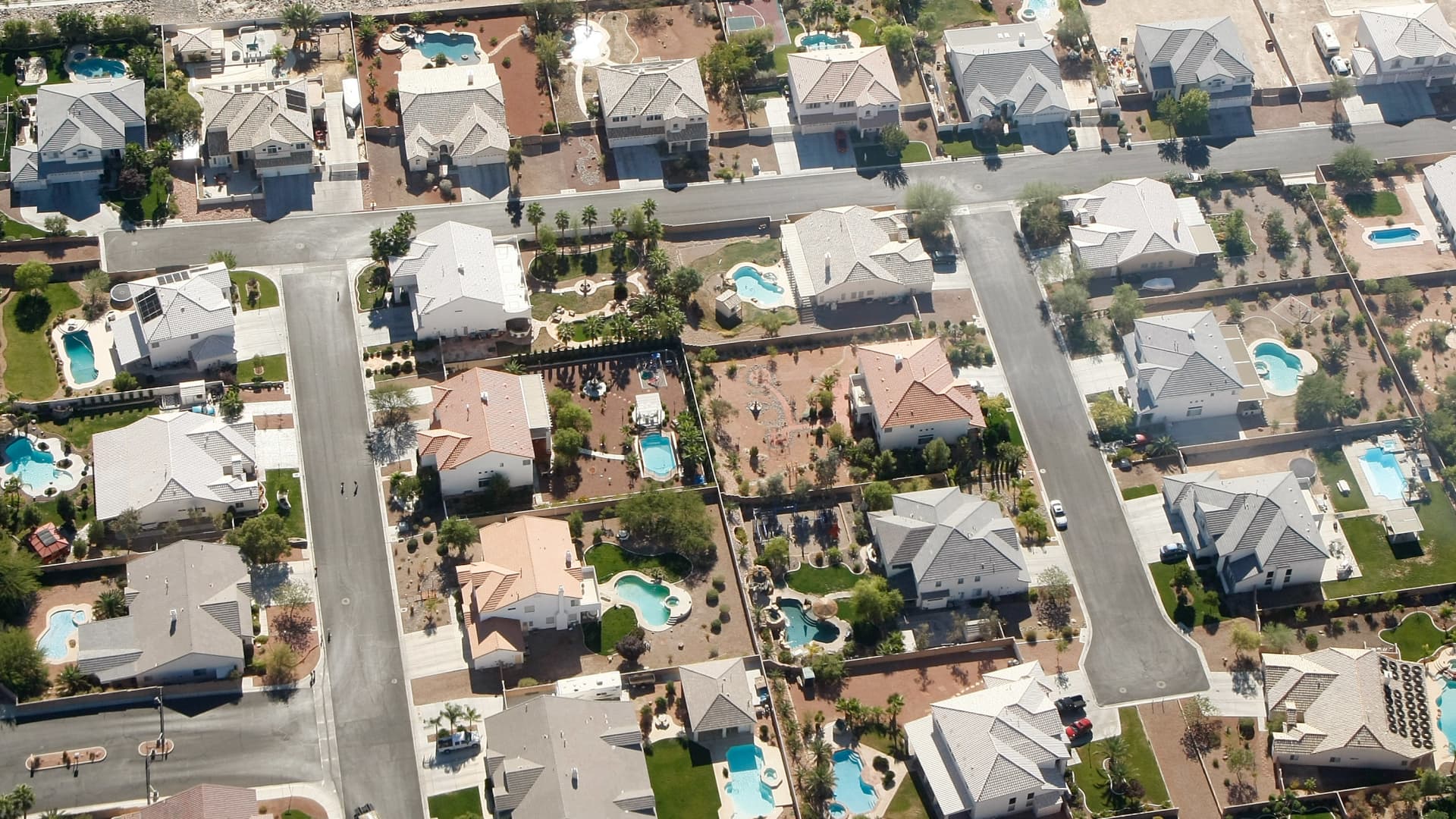 Affordable housing in California faces setback as Fed pauses interest rates.
