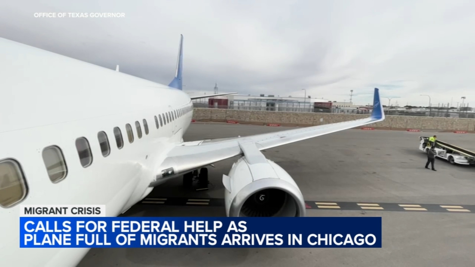 "Texas Governor Increases Migrant Flights to Chicago as Aldermen Seek Federal Assistance"