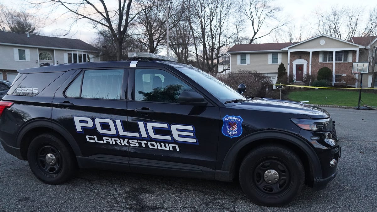 "New York Police Sergeant Commits Family Murder-Suicide in Home Tragedy"