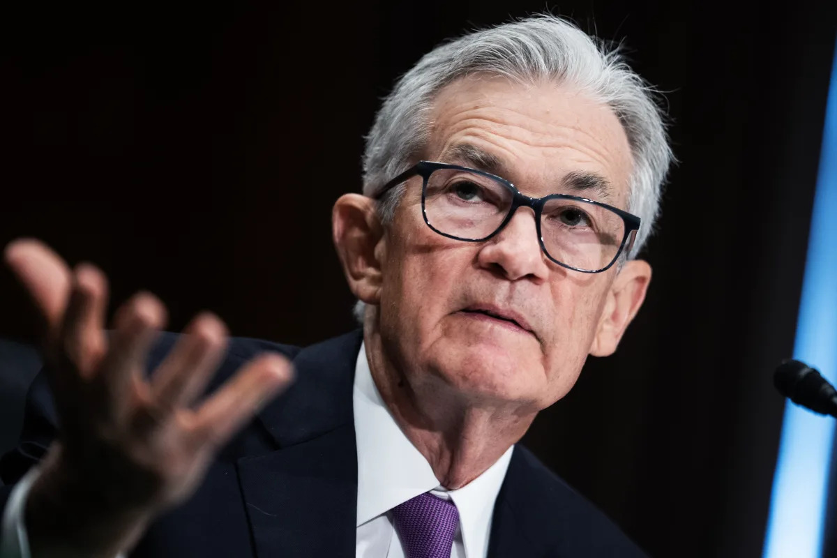 "Understanding the Fed's Rate Cut Strategy Amid Sticky Inflation and Economic Uncertainty"