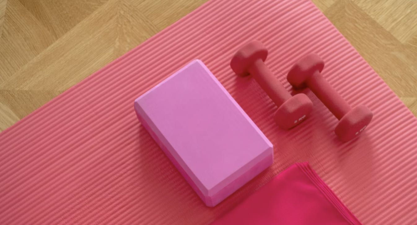 "Study: Women Achieve Equal Health Benefits with Half the Exercise Effort Compared to Men"