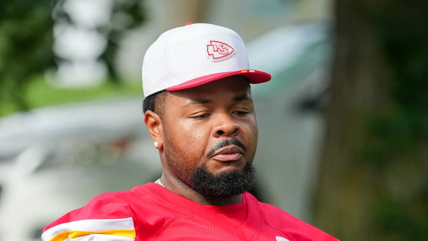 Chiefs set to move on from Jawaan Taylor amid cap constraints