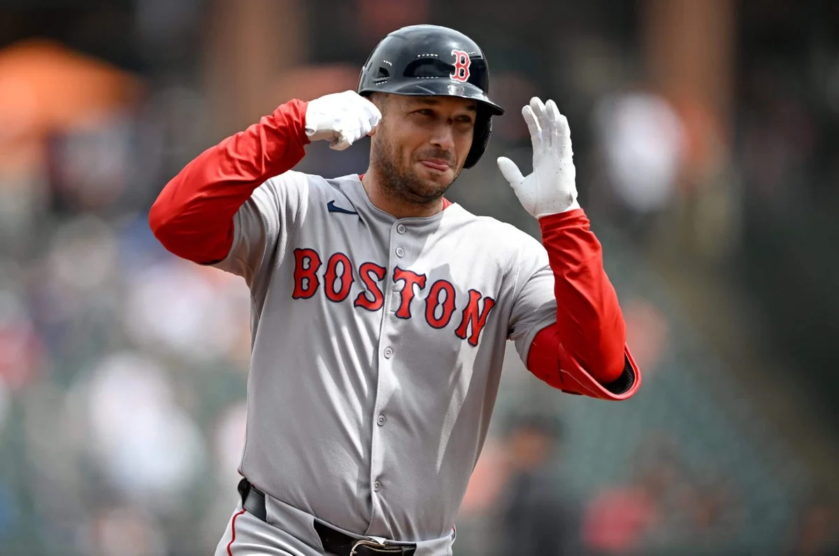 Featured image for Cubs land Bregman on $175 million deal, signaling a bold offseason pivot