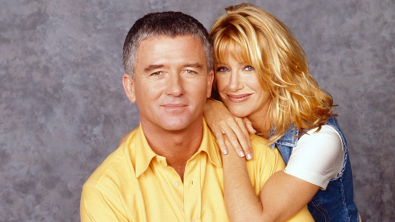 Featured image for Step by Step Cast Fondly Remembers Suzanne Somers at 90s Con