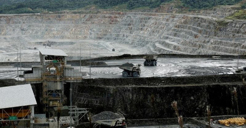 Featured image for Panama Government Forces First Quantum to Cease Mining Operations