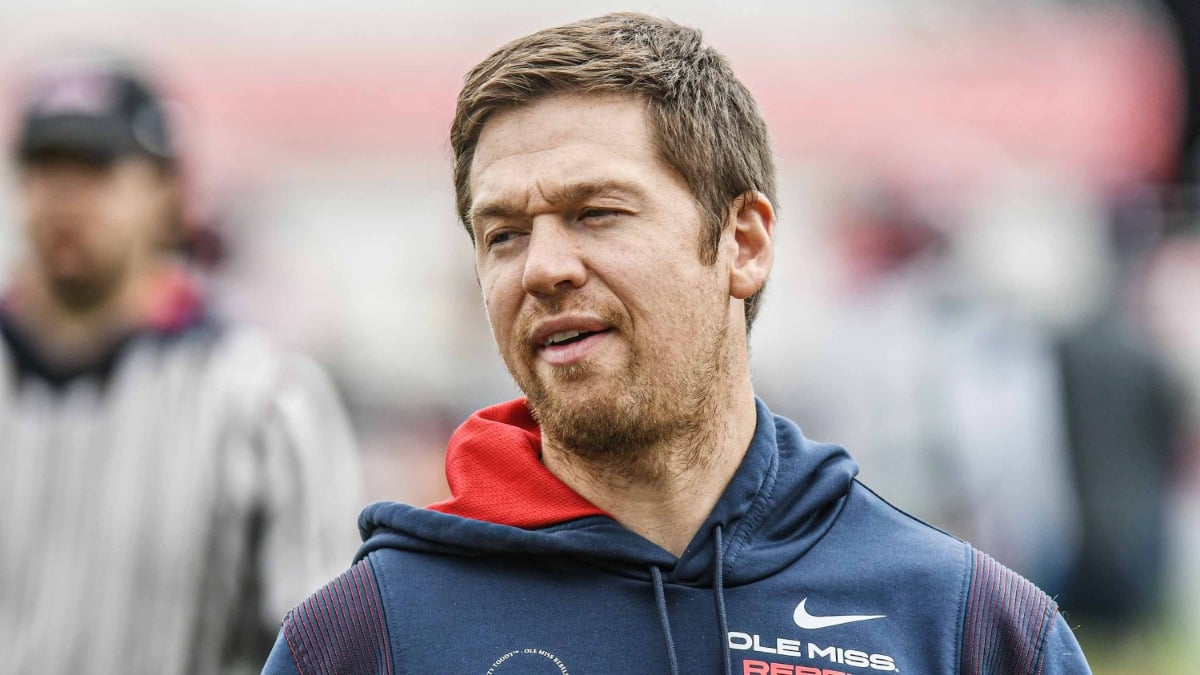 Featured image for NFL Teams Eye Ole Miss's Charlie Weis Jr. as Offensive Coordinator Candidate