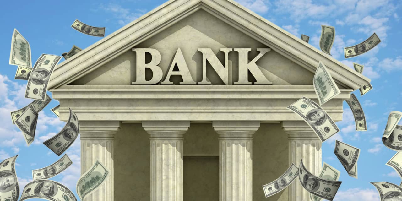 Bank Stocks Set for Rebound as Credit Growth Remains Strong