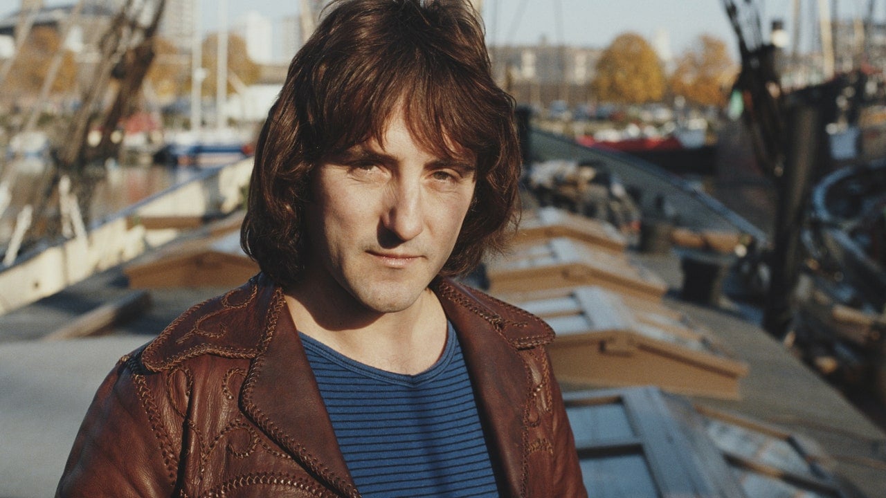 Featured image for Denny Laine, Co-Founder of Wings and Moody Blues, Passes Away at 79