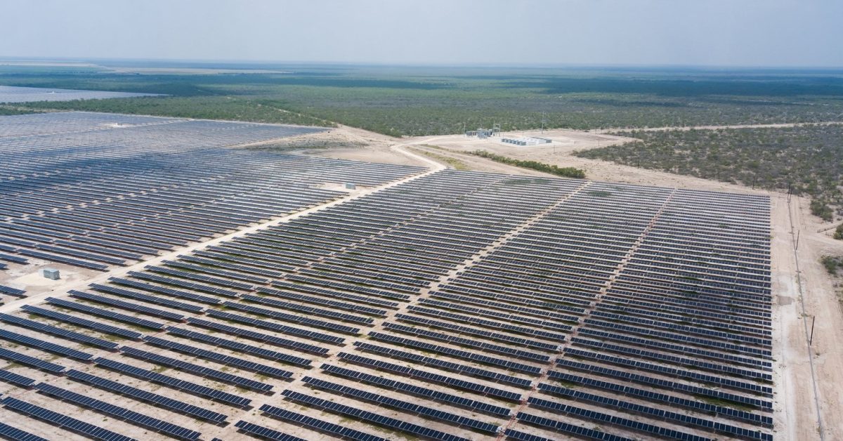 Featured image for US Solar Installations Hit Record High in Q1 2024