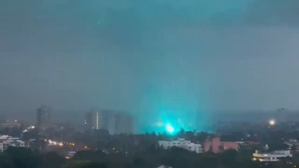 "Devastating Tornado Strikes Fort Lauderdale, Sparks Chaos"