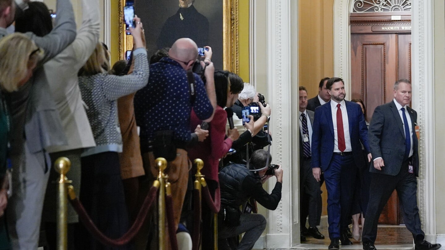 Featured image for Federal Judge Extends Ban on Trump Shutdown Layoffs