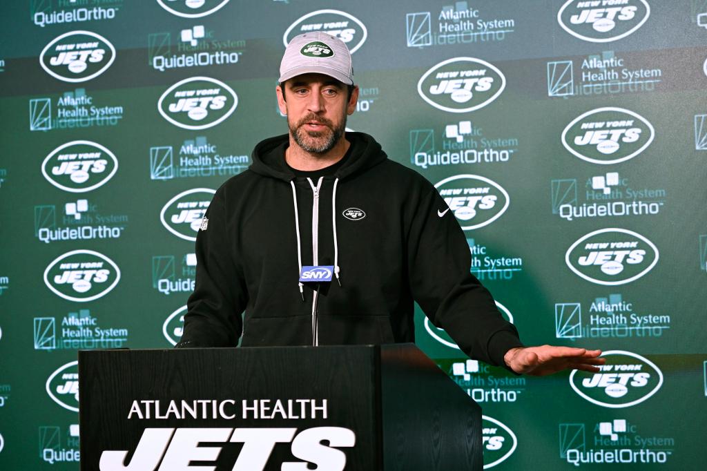 Featured image for "Aaron Rodgers Urges Jets to Clean House and Focus on 2024"