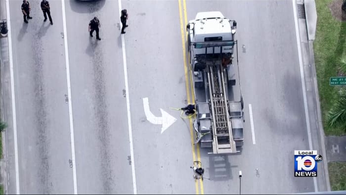 Featured image for Tragic Accident: Mother Pushing Stroller Killed by Dump Truck in Miami
