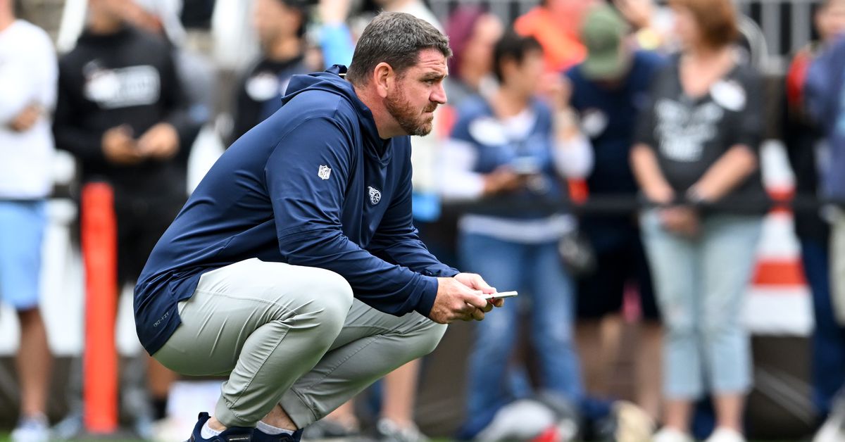 Giants Tap Ex-Titans OC Tim Kelly as Tight Ends Coach