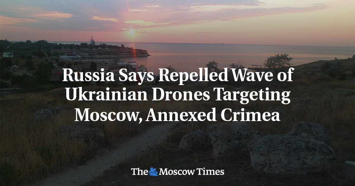 Russia Successfully Thwarts Ukrainian Drone Attacks on Moscow and Crimea