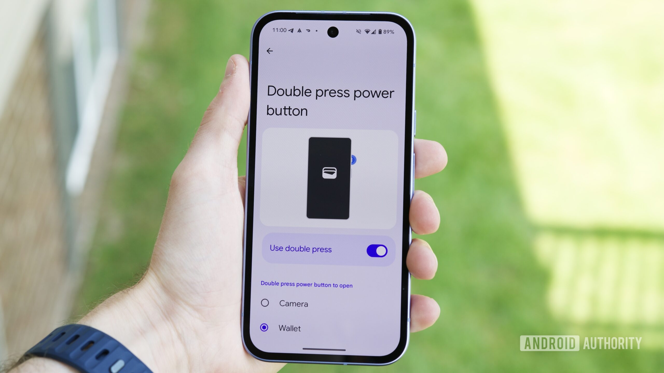 Featured image for Google Wallet's new features and issues with Pixel devices
