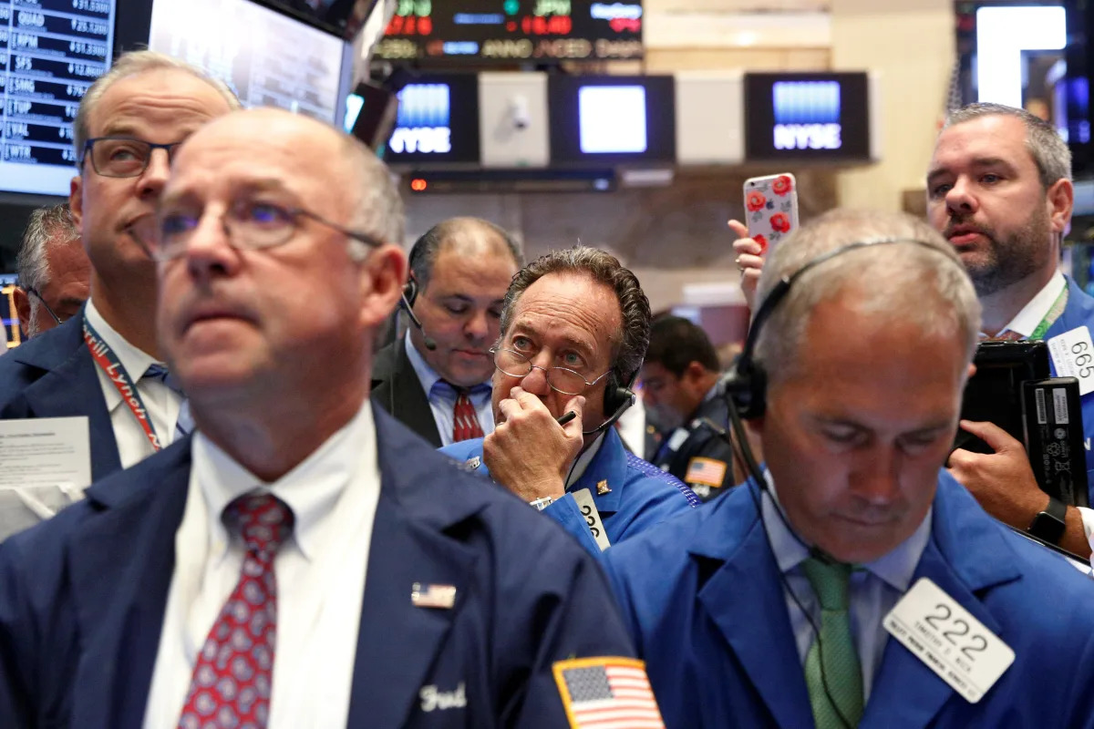 "US Futures Tumble as Unemployment Rate Plunges Unexpectedly"