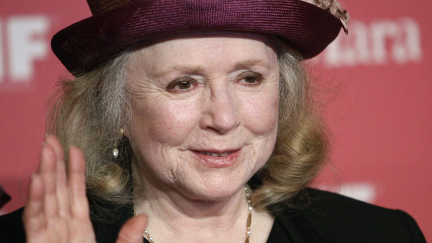 Remembering Piper Laurie: Iconic Actress from 'Carrie' and 'The Hustler' Passes Away at 91