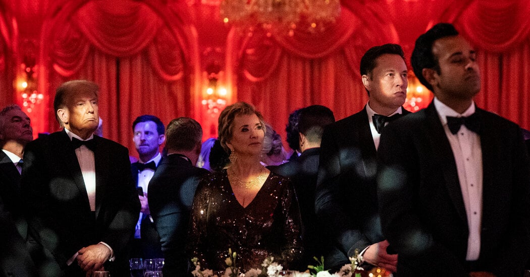 Featured image for Mar-a-Lago: Trump's Political Hub and Private Retreat