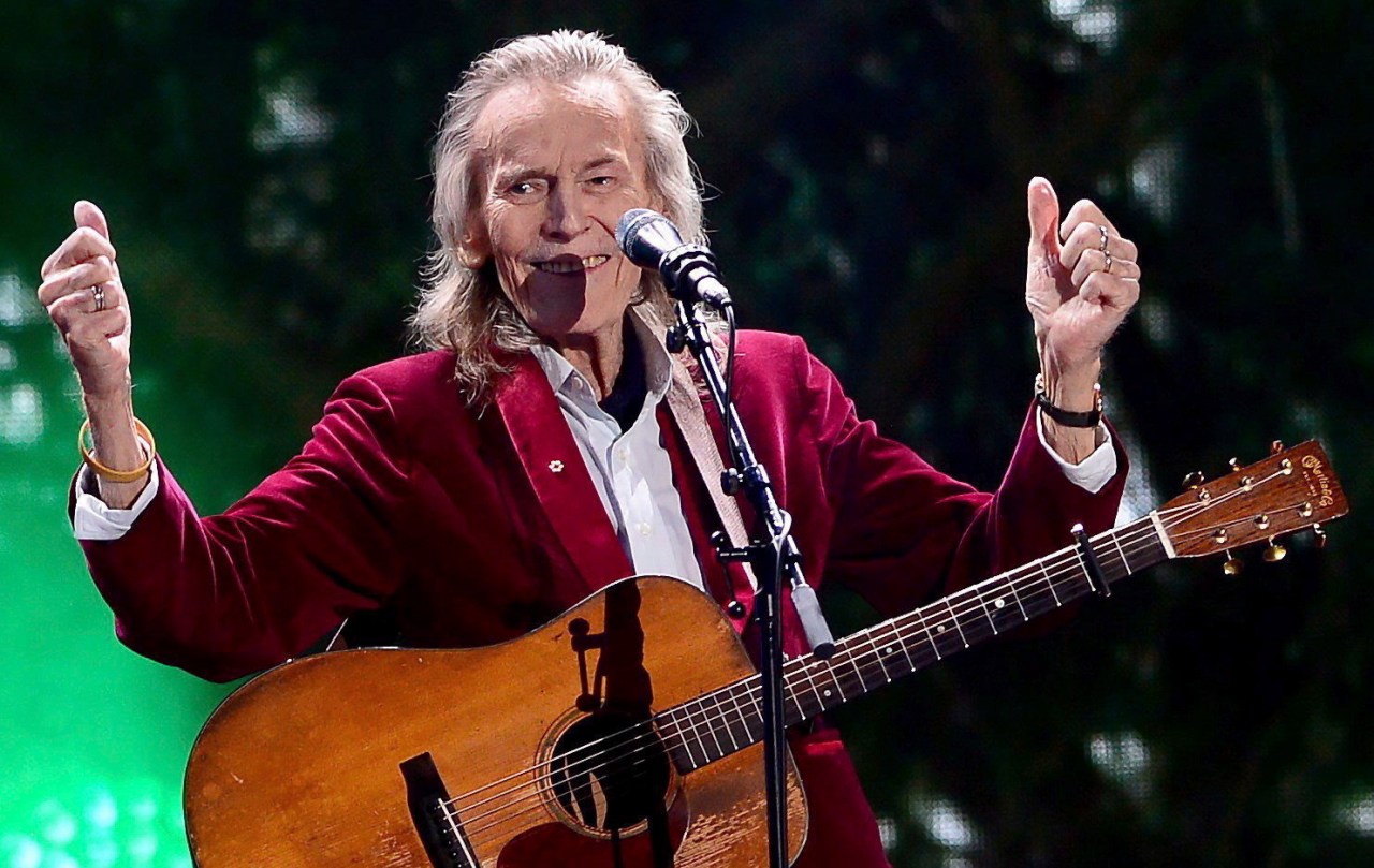 Legendary Canadian Singer-Songwriter Gordon Lightfoot Passes Away at 84