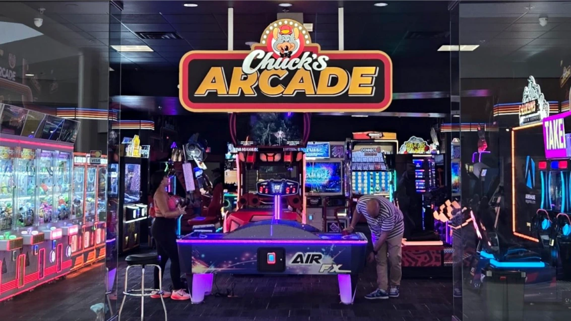 Featured image for Chuck E. Cheese Launches New Retro-Style Arcades for Adults Across the US