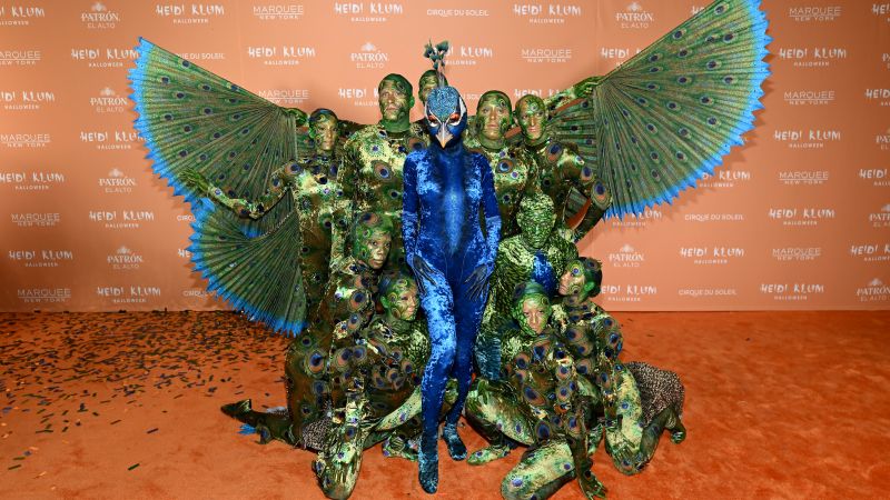 Featured image for Heidi Klum's Spectacular Peacock Transformation for Halloween Bash