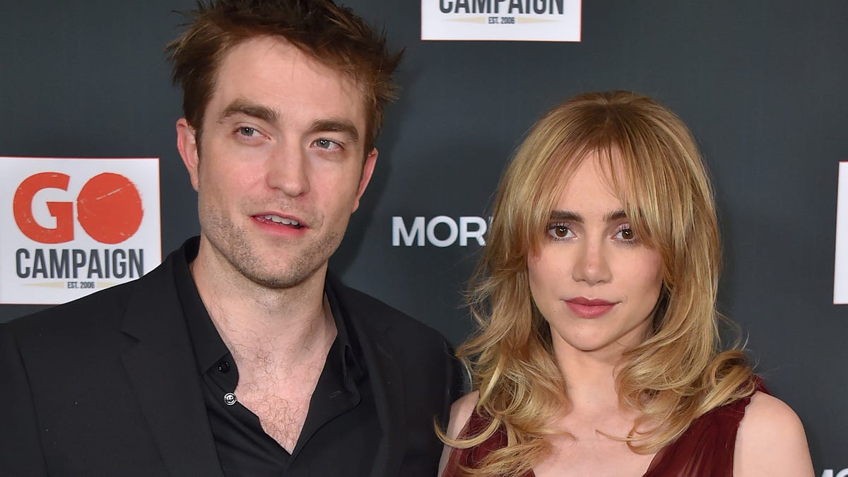 Suki Waterhouse and Robert Pattinson Expecting First Child