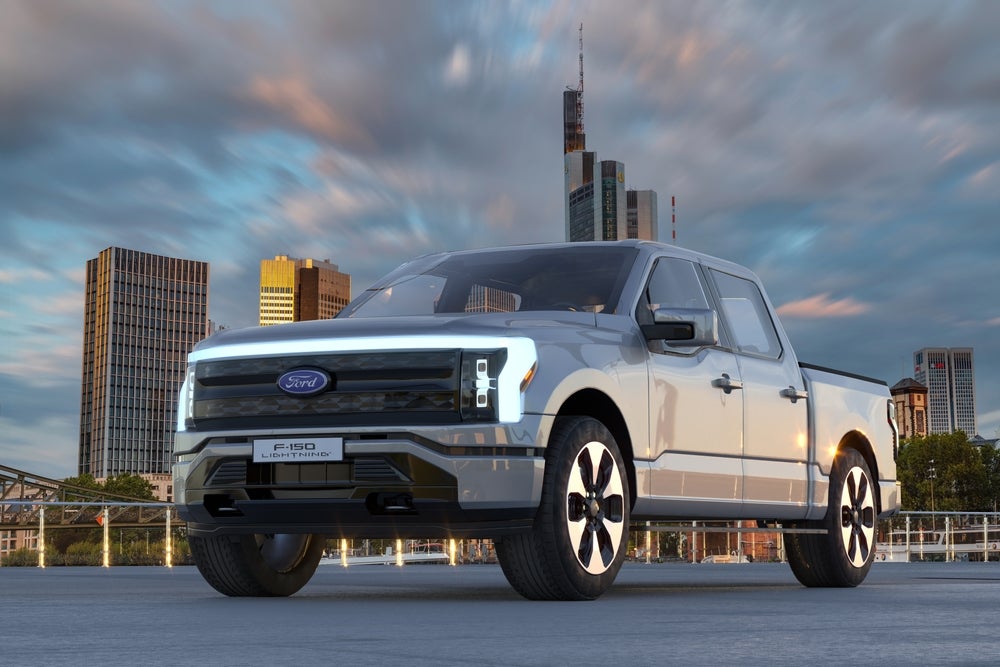 Featured image for Ford F-150 Lightning Outshines Tesla Cybertruck in Buyer Interest and Study