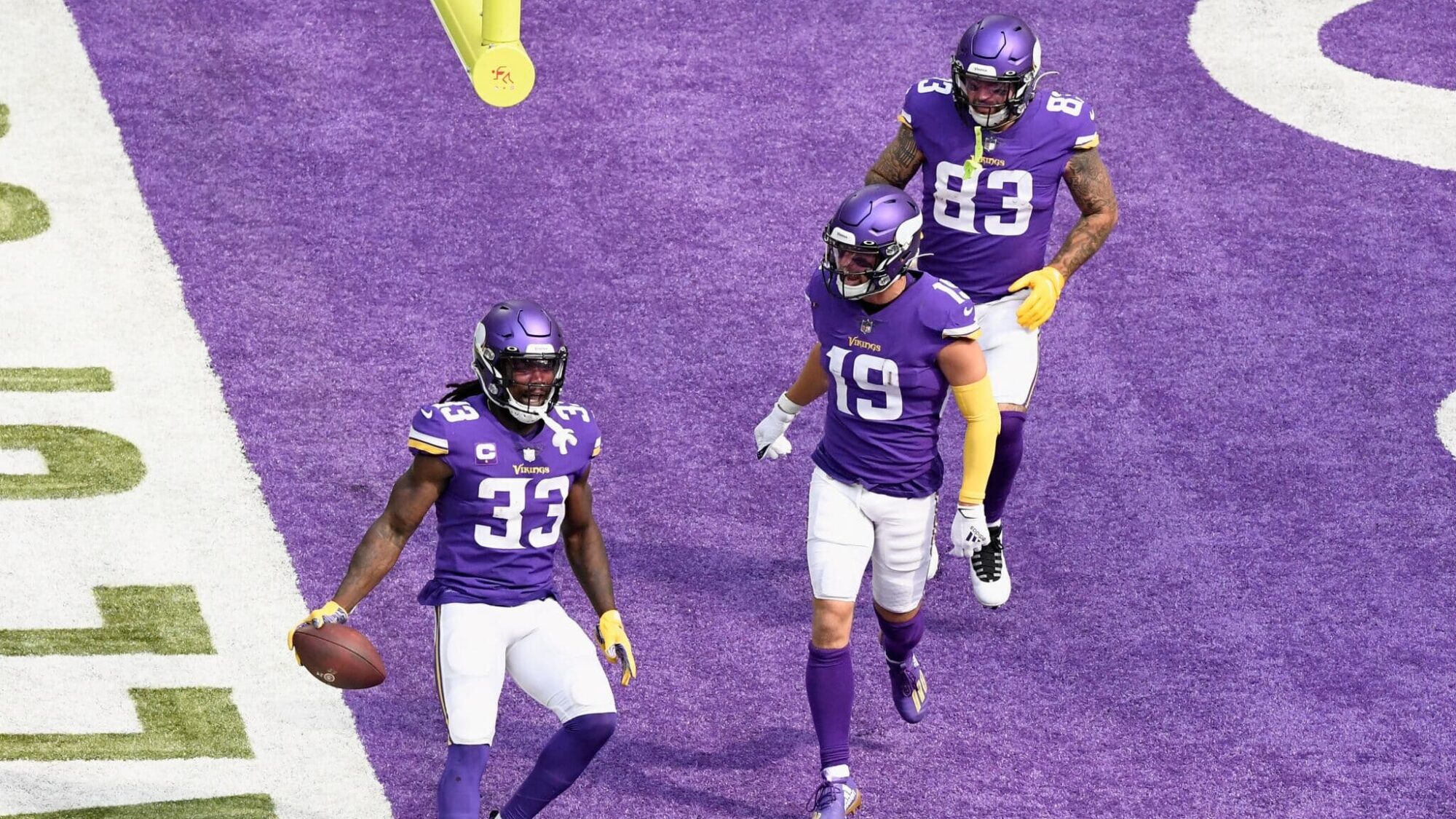 Dalvin Cook Receives Welcoming Gesture from Jets Player Amid Free Agency Rumors.