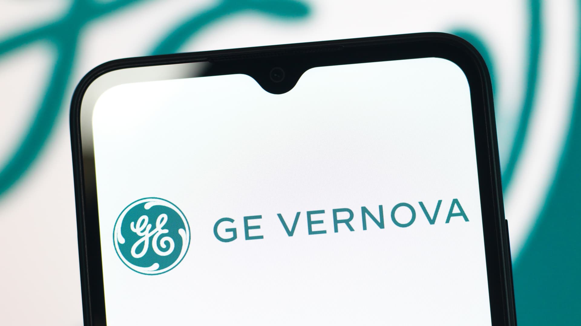 Featured image for Wall Street's Growing Optimism for GE Vernova Amid Cramer’s Discipline Call