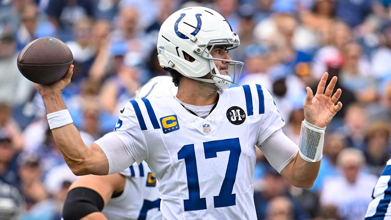 Featured image for 2025 NFL Week 4 QB Power Rankings: Herbert Closes In on Top Spot