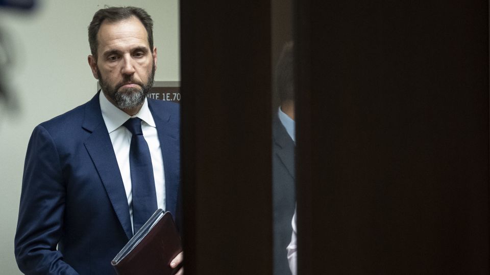 "Special Counsel Jack Smith Challenges Trump's Immunity Claim in Supreme Court"