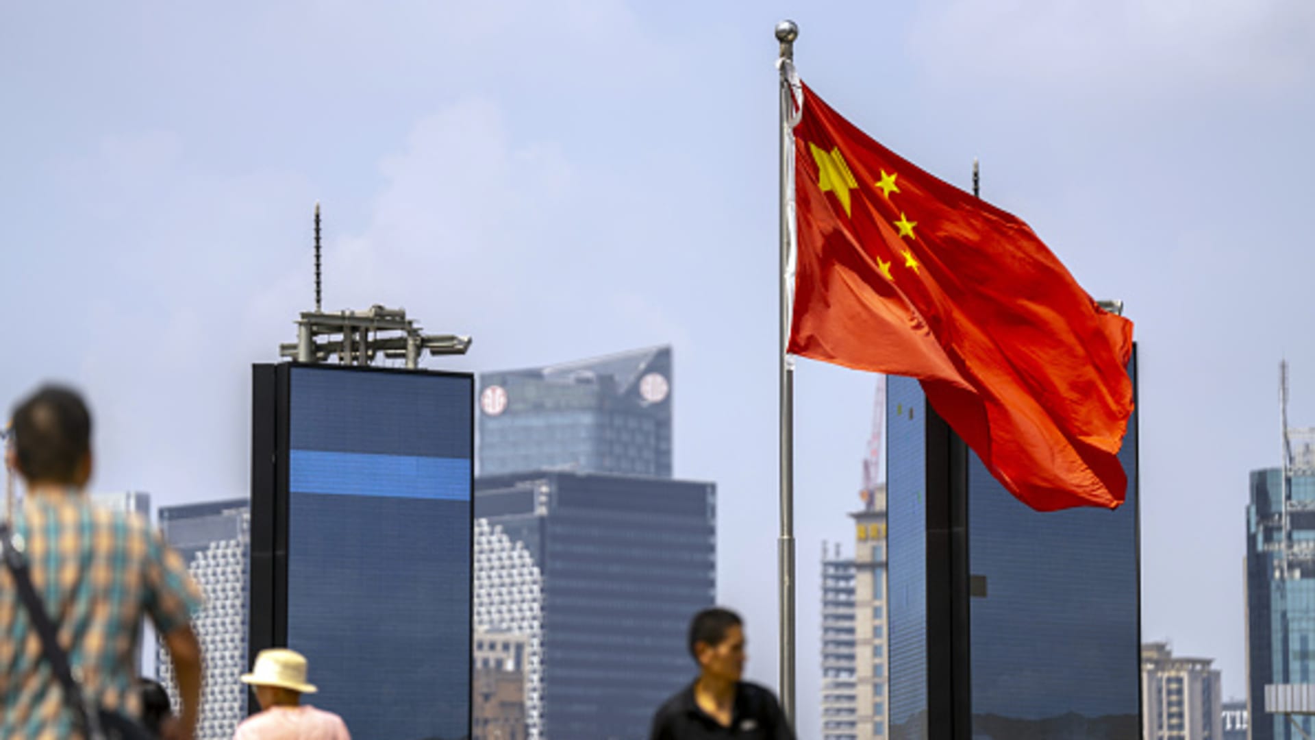 China Accuses Married Government Employees of Spying for UK's MI6