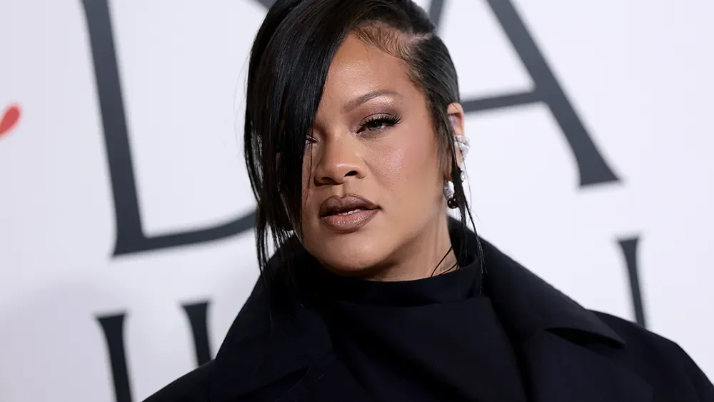 Shots Ring Out at Rihanna’s Beverly Hills Home; Suspect Arrested