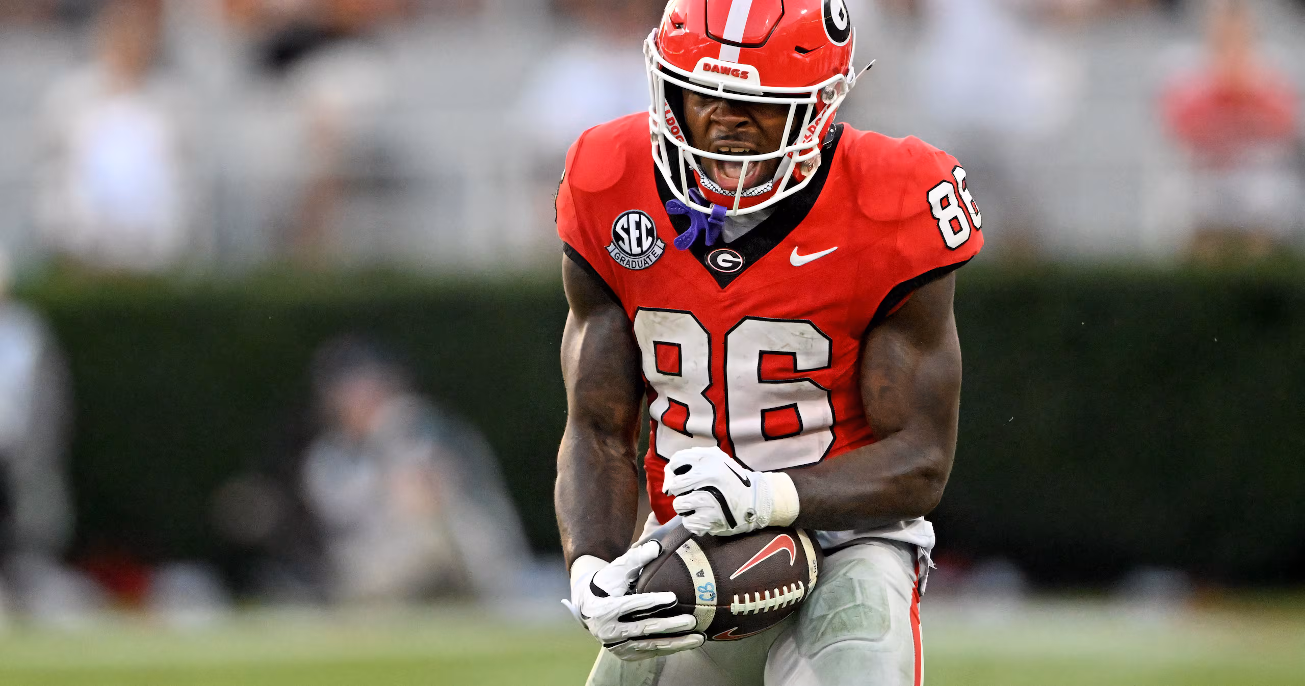 Featured image for Georgia's Thrilling Win Over Ole Miss Highlights Strong Season