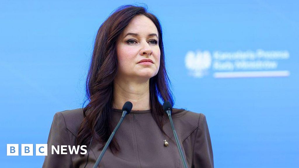 Featured image for Lithuania plans to close Belarus border over balloon smuggling incidents